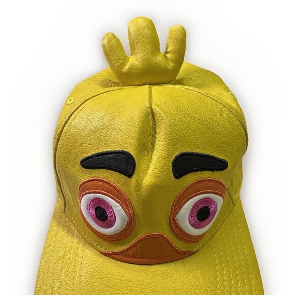 Five Nights at Freddy’s Chica Hat 3D Plush Snapback Yellow Faux Leather FNAF Cap - Picture 3 of 6